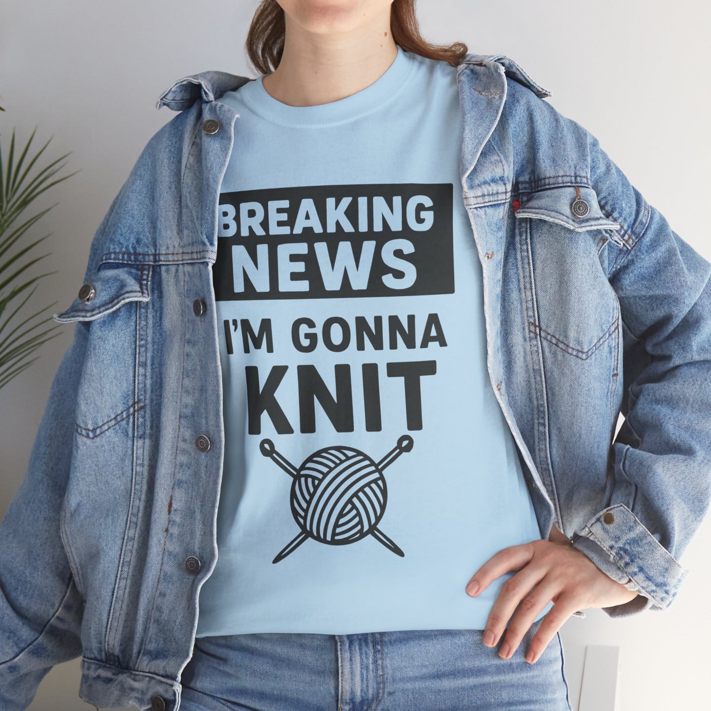 Funny Knitter's Tee - Breaking News - Gift for yarn lover, Knit, Knitting, T-shirt, Gift for knitter